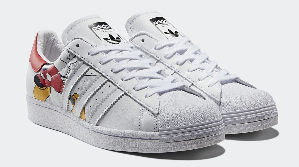 adidas Originals Out of Office Superstar 紅色球鞋，NT. 4,290