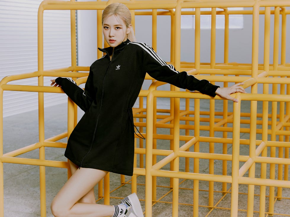 blackpink成員示範adidas originals運動風與球鞋穿搭