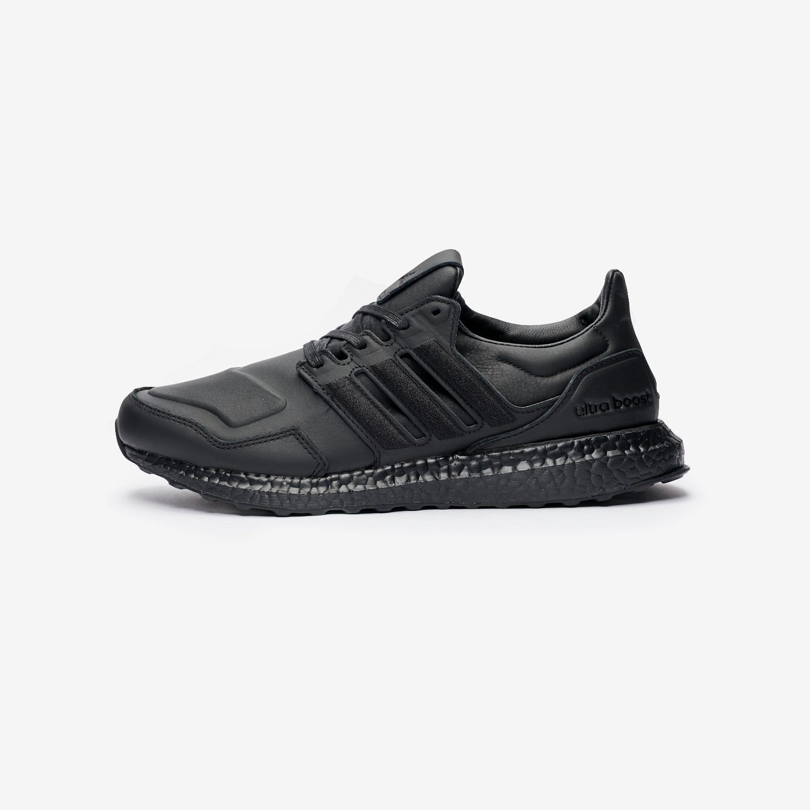 Shoe, Footwear, Black, Sneakers, Product, Nike free, Walking shoe, Plimsoll shoe, Outdoor shoe, Sportswear, 
