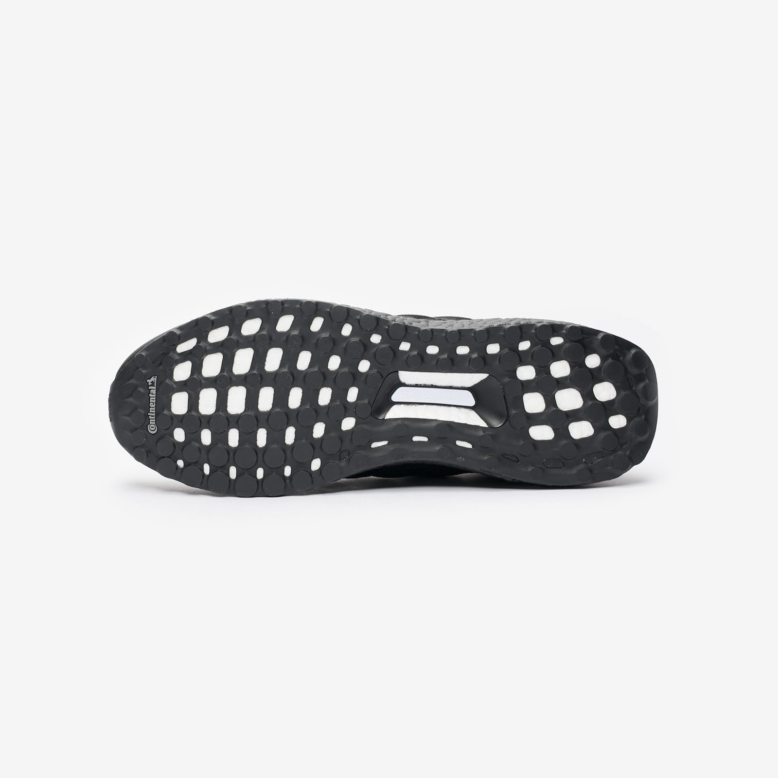 Footwear, Shoe, Design, Pattern, Polka dot, Sneakers, Athletic shoe, Leather, Sandal, 