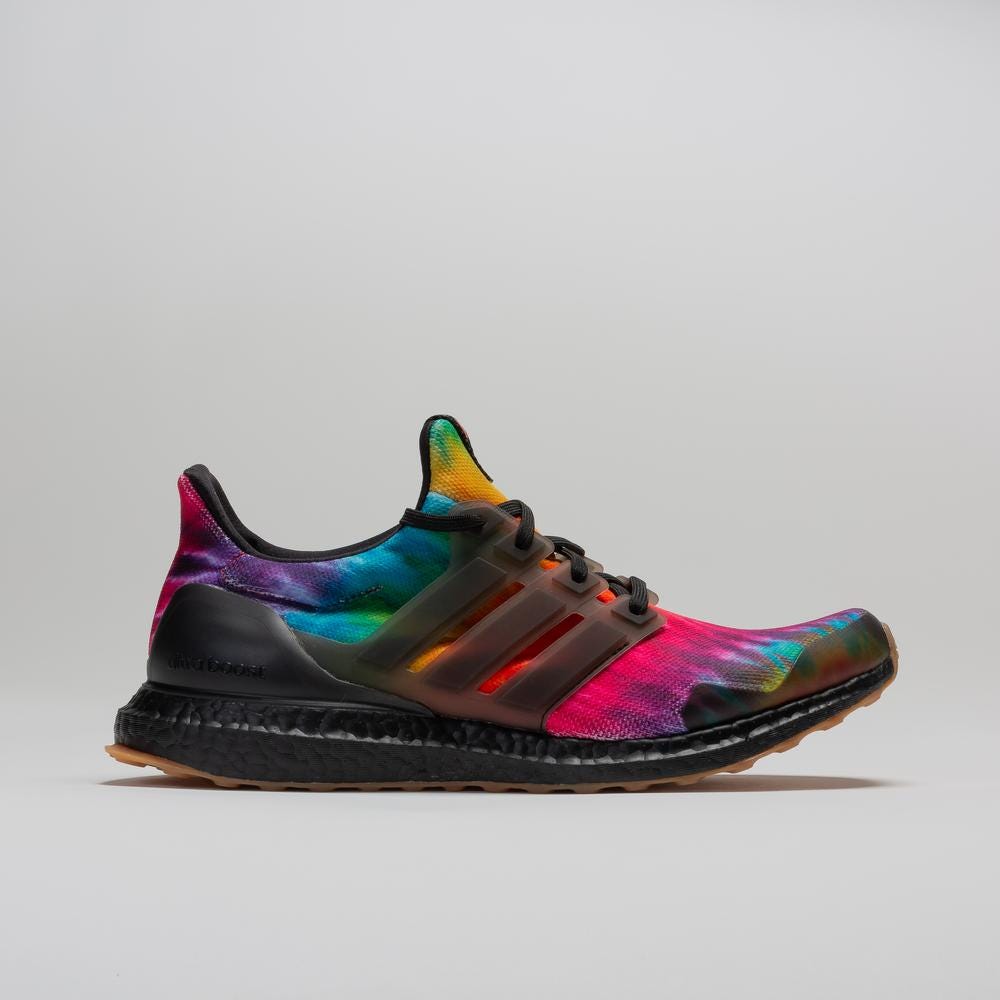 Footwear, Shoe, Orange, Outdoor shoe, Sneakers, Sportswear, Athletic shoe, Nike free, Magenta, 