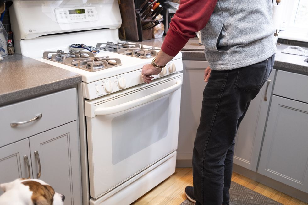 adjust stove temperature before the holidays