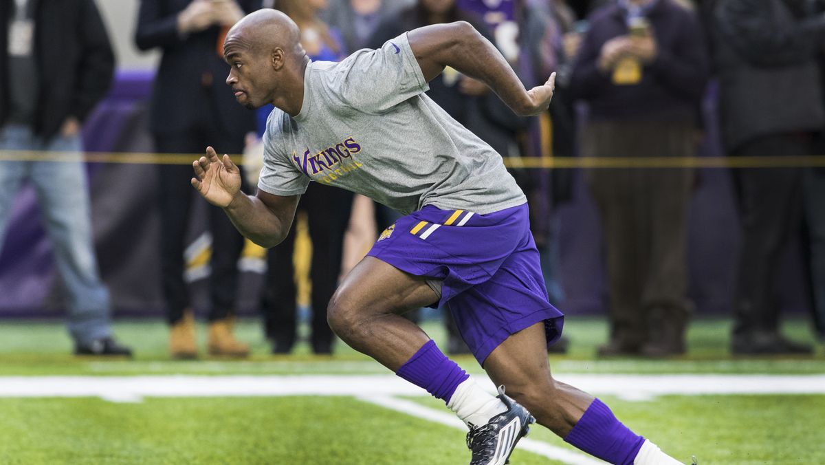 preview for How NFL Running Back Adrian Peterson Keeps Fit On & Off The Field