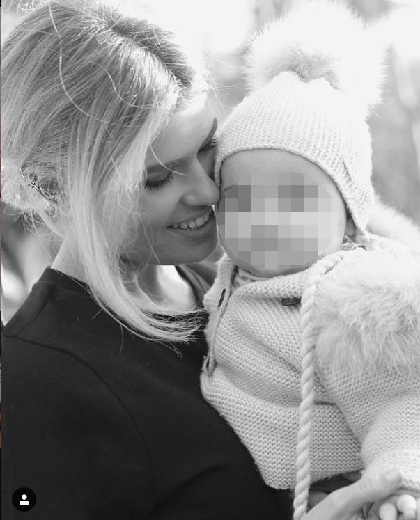 Adriana Abenia y su hija Luna