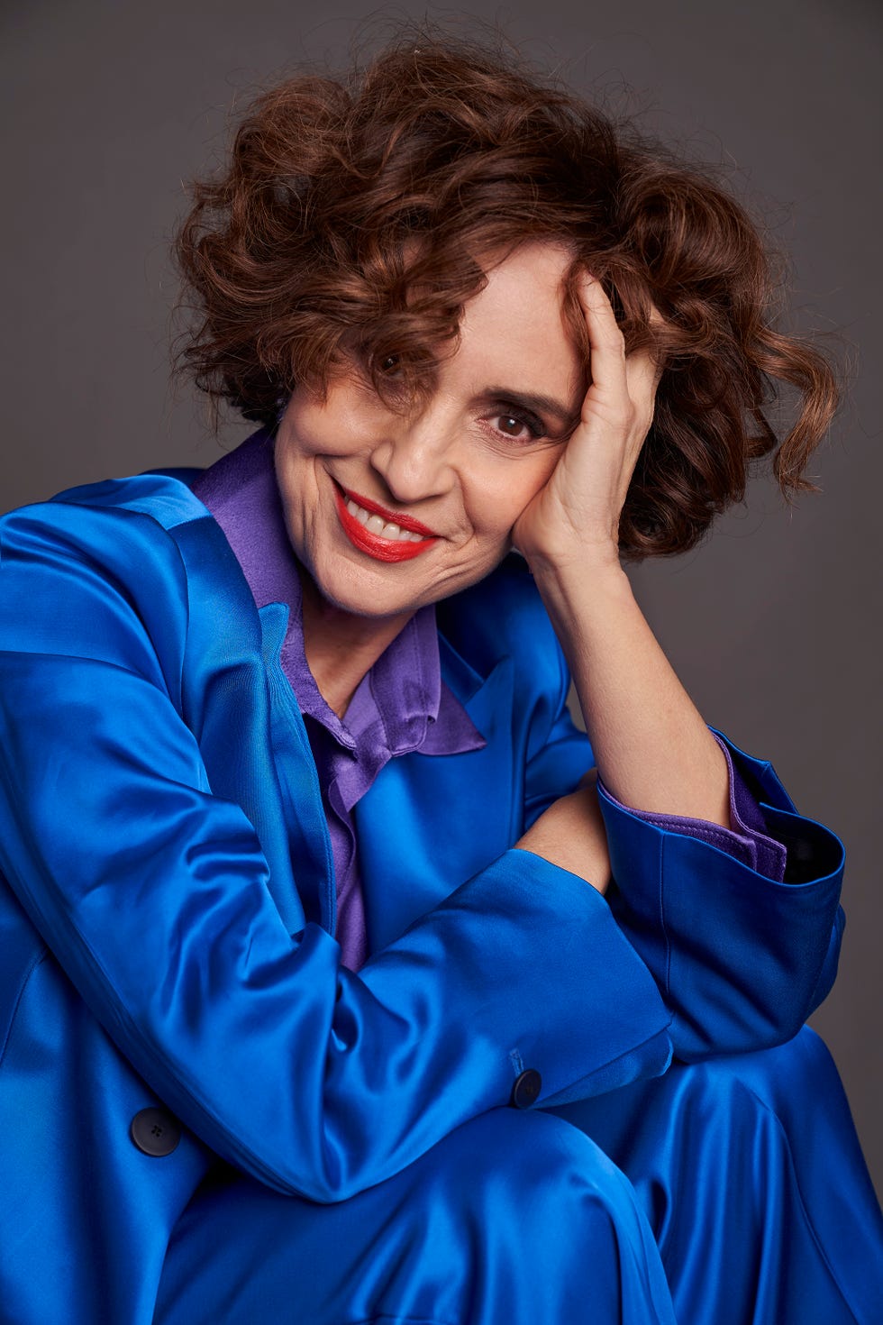 adriana ozores posa para su entrevista con rosa villacastin en la revista diez minutos
