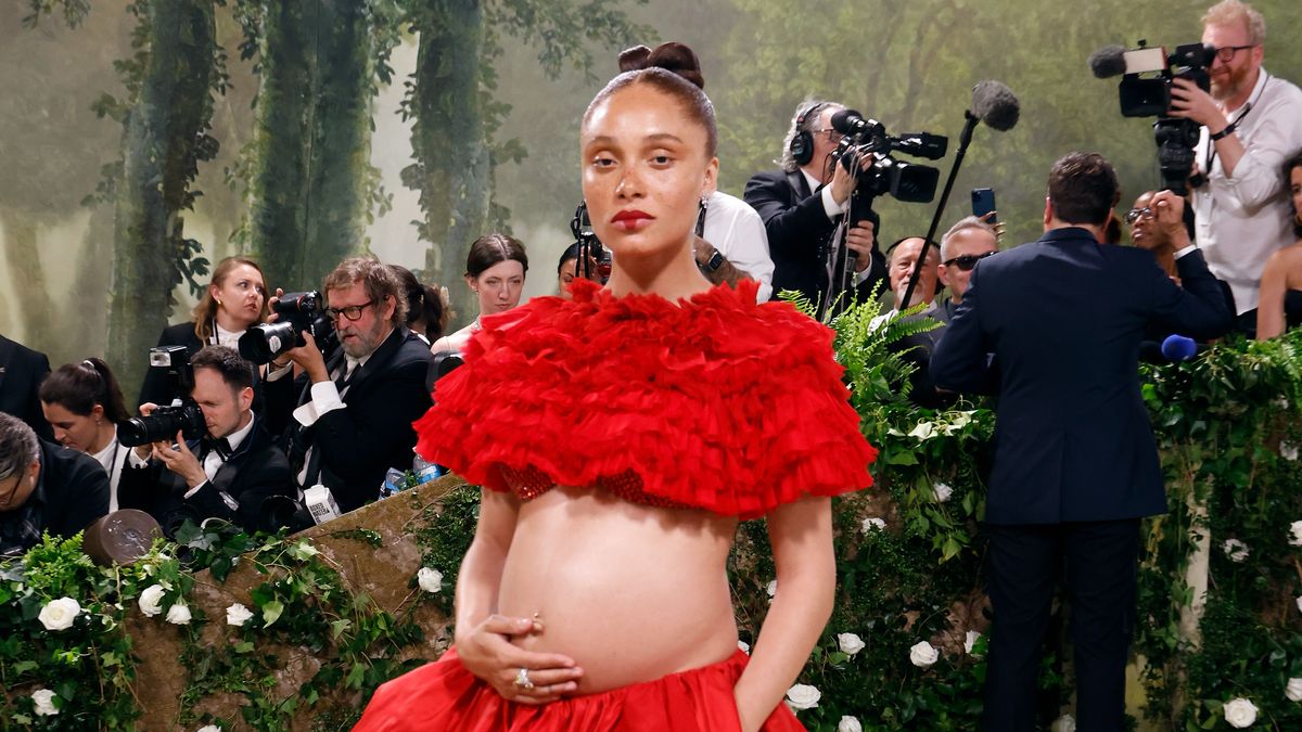preview for Celebrities who rocked their pregnancies on the red carpet