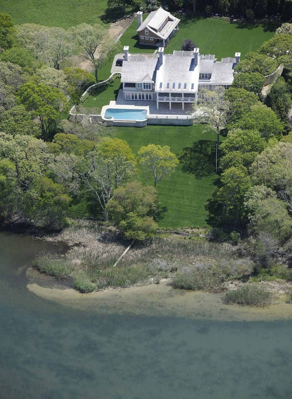 Jay-Z and Beyonce's House in East Hampton, NY (Google Maps)