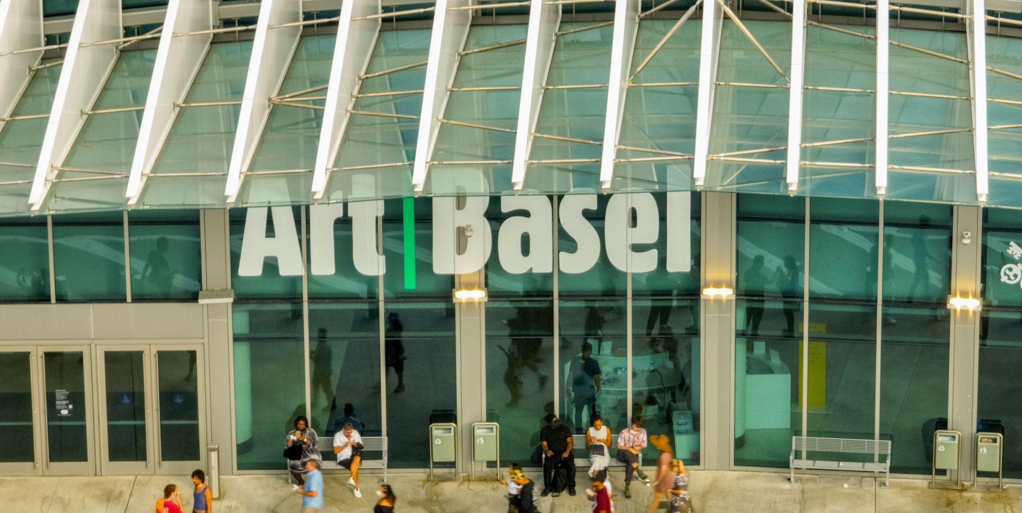 Street Style at Art Basel Miami Beach and Miami Art Week - The New