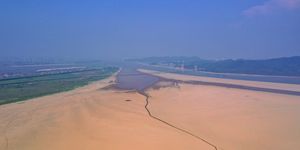 poyang lake drought