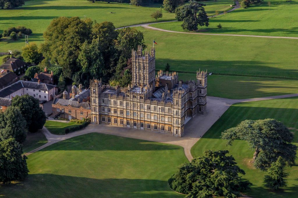 Airbnb offers chance to stay at real Downton Abbey