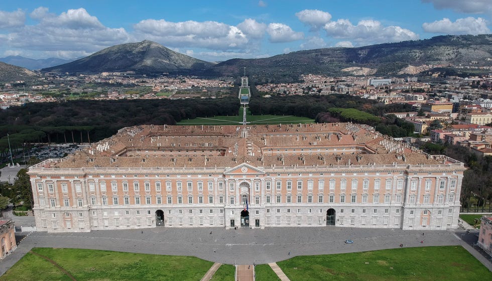 Iconic Castles and Palaces You Can Virtually Tour From Home