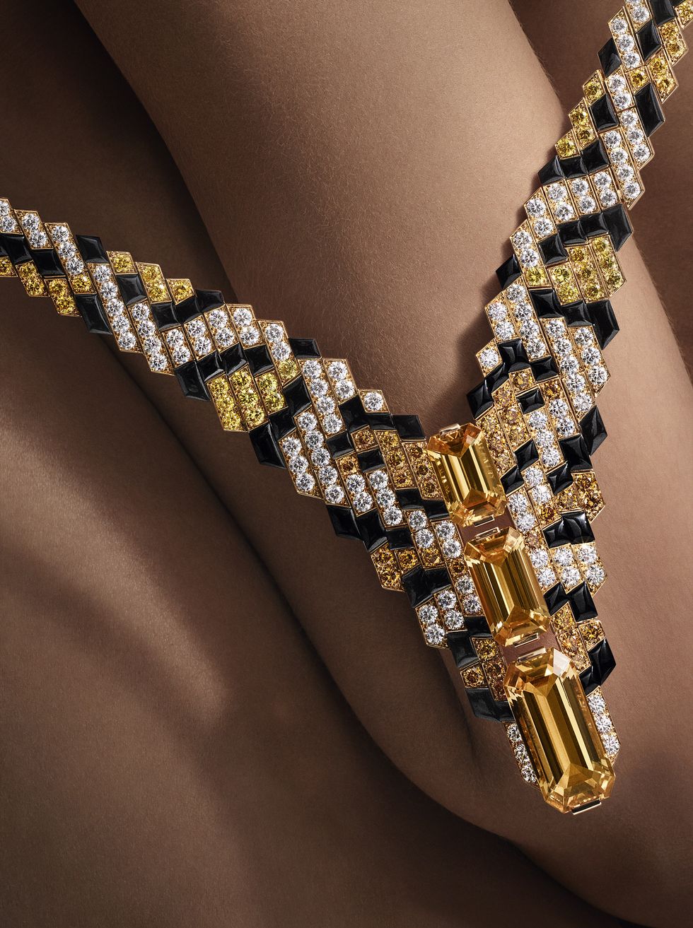 卡地亞於發表2021最新 sixième sens 頂級珠寶系列作品！