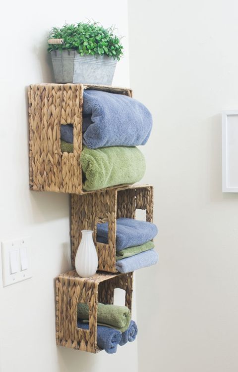 Shelf, Shelving, Product, Wall, Furniture, Room, Textile, Towel, Linens, Wood, 