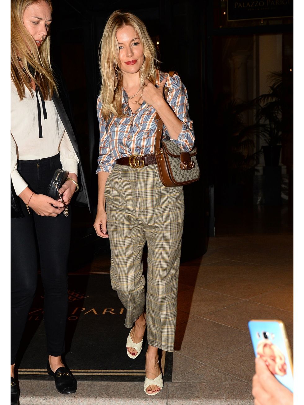 bguk1726874    rights worldwide except in france, germany, italy, switzerland  milan, italy    exclusive    strictly no mail online    actors sienna miller and jared leto spotted out in milan  during milan fashion weekpictured sienna millerbackgrid uk 22 september 2019 uk 44 208 344 2007  uksalesbackgridcomusa 1 310 798 9111  usasalesbackgridcomuk clients   pictures containing childrenplease pixelate face prior to publication