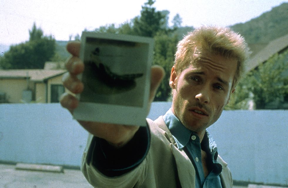 memento 2001directed by christopher nolanshown guy pearce