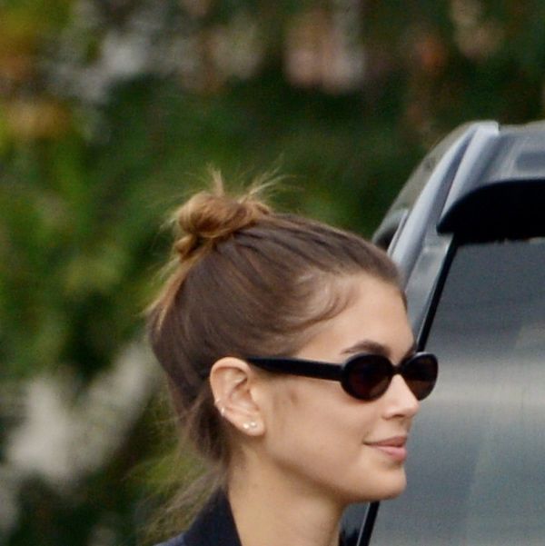 09302022 exclusive kaia gerber is all smiles after an intense workout at the gym in los angeles the 21 year old american supermodel wore a black vest, crop top, black leggings, and matching trainers salestheimagedirectcom please bylinetheimagedirectcomexclusive please email salestheimagedirectcom for fees before use