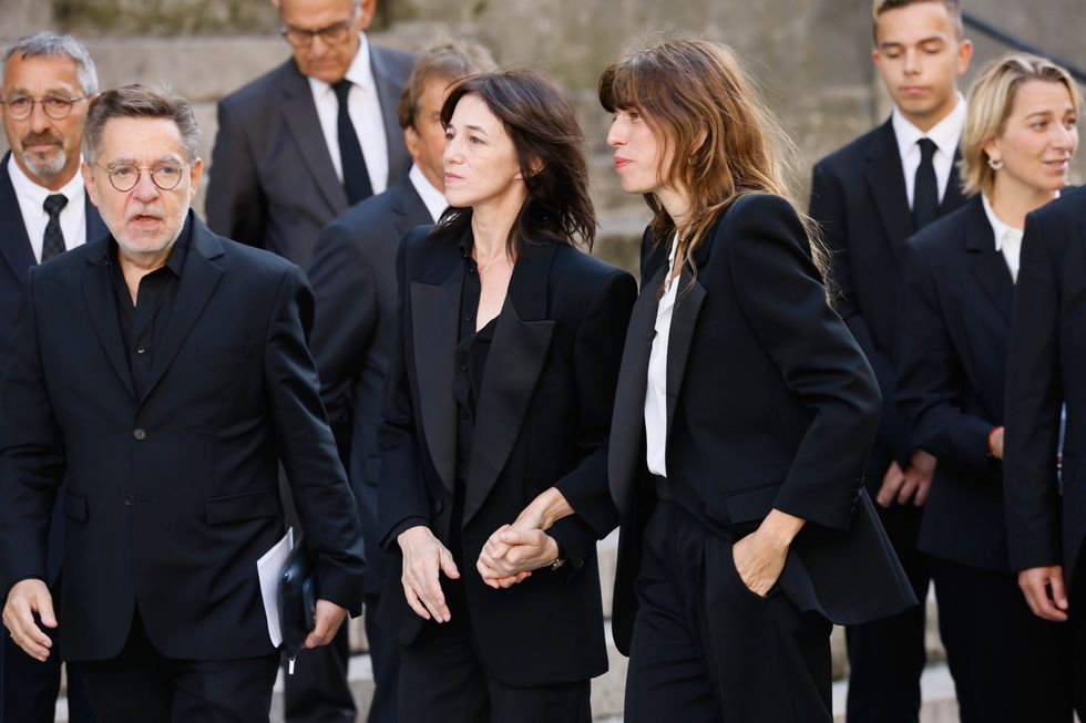 charlotte gainsbourg, center, and lou dillon