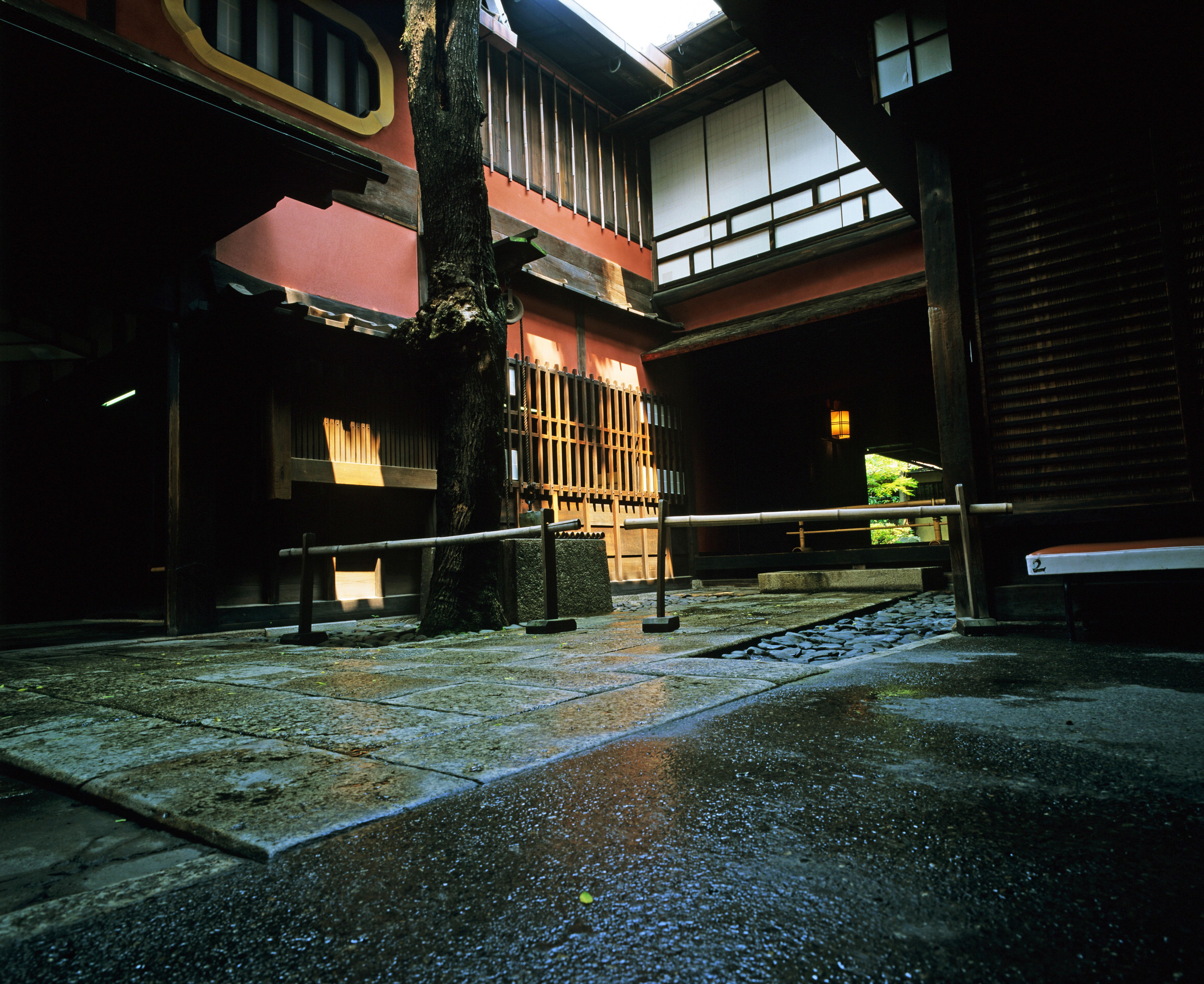 Kiyoshi Tanaka 水墨画 街の風景（木ノ葉画廊の作家紹介、展覧会