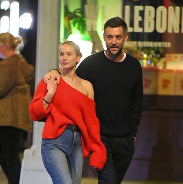 10112023 exclusive jennifer lawrence and cooke maroney step out for a dinner date in new york city the american actress wore a red sweater, jeans, and flats video availablesalestheimagedirectcom please bylinetheimagedirectcomexclusive please email salestheimagedirectcom for fees before use
