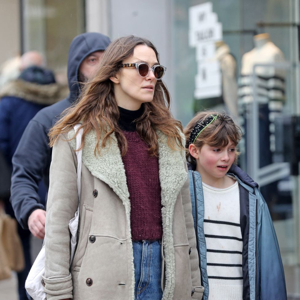 exclusive keira knightley seen in north london with daughter edie, 7 26 feb 2024 pictured keira knightley edie photo credit mega themegaagencycom 1 888 505 6342