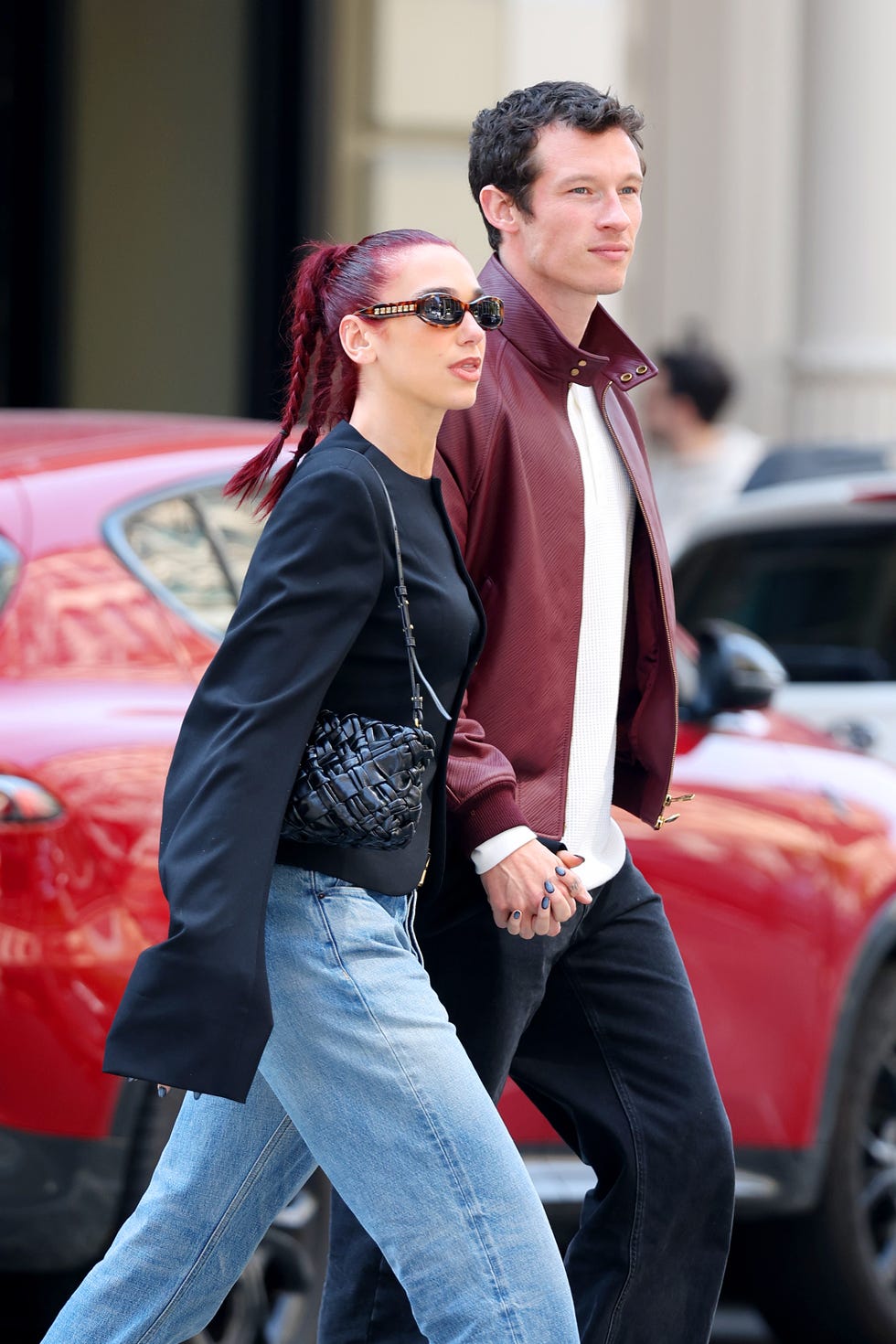 04282024 exclusive dua lipa and callum turner step out together in new york city the 28 year old singer and songwriter held hands with her beau as they strolled the city with dua wearing a black blazer paired with denim jeans and black heels the couple were pictured stopping to share a kiss before continuing onsalestheimagedirectcom please bylinetheimagedirectcomexclusive please email salestheimagedirectcom for fees before use