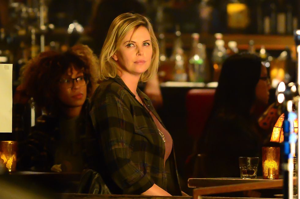 new york, ny charlize theron film scenes for her latest project 'tully' on location in brooklyn the actress was seen filming a night scene at a bar where she is drinkingakm gsi november 7, 2016to license these photos, please contact maria buda917 242 1505mbudaakmgsicomsalesakmgsicomormark satter317 691 9592msatterakmgsicomsalesakmgsicomwwwakmgsicom