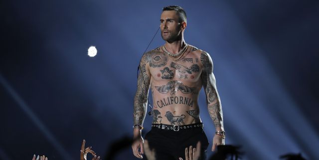 Tattoo, Performance, Arm, Fashion, Chest, Music artist, Human, Barechested, Human body, Muscle, 