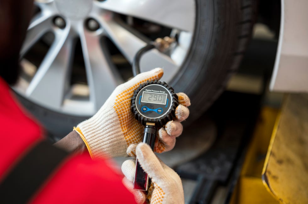 Best Tire Pressure Gauges of 2024, Expert Picks