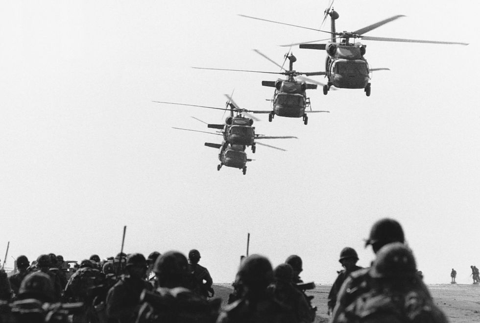 helicopters depart grenada