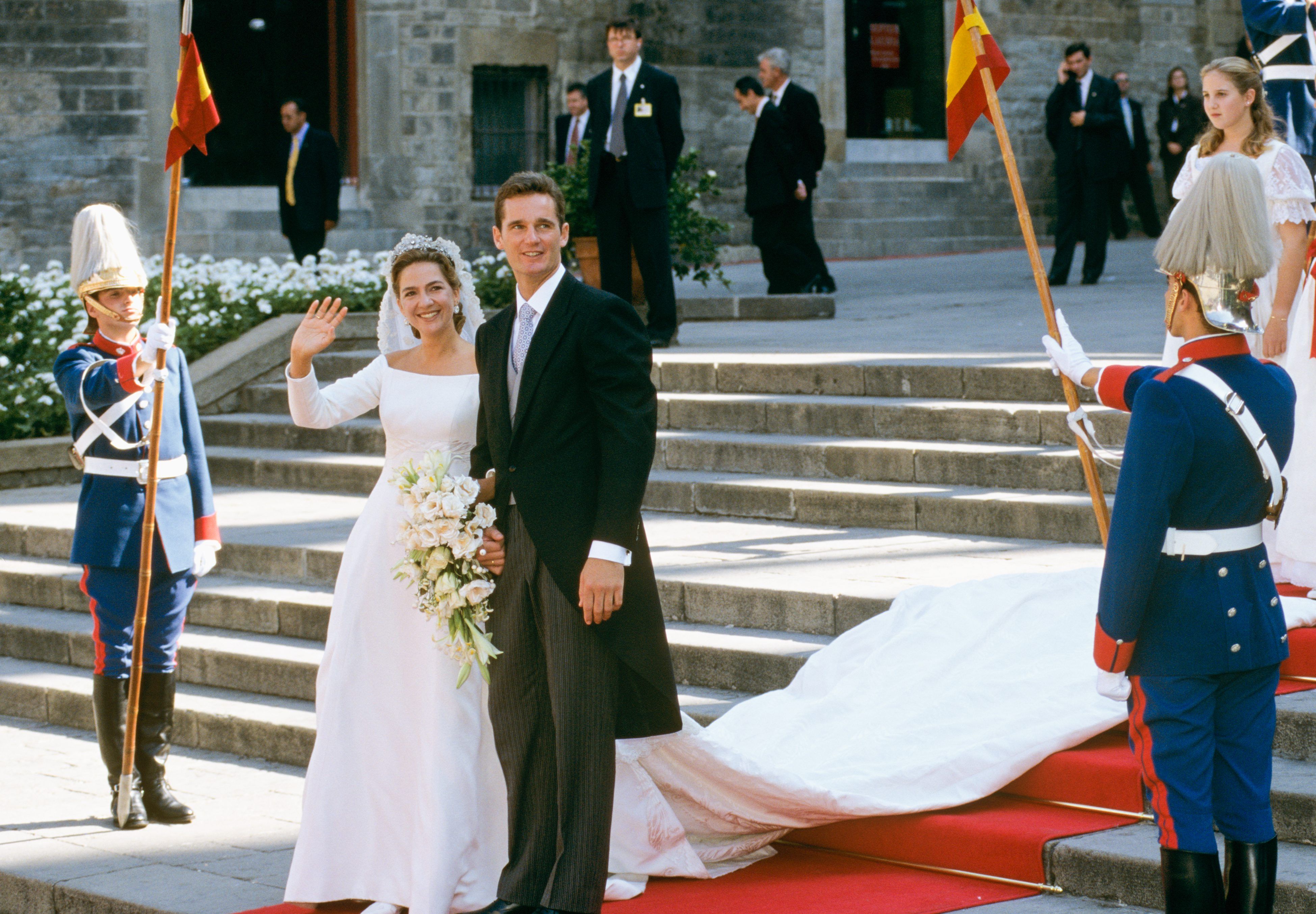 27 anos de la boda de la infanta Cristina e Inaki Urdangarin las invitadas mas elegantes y los detalles que pasamos por alto