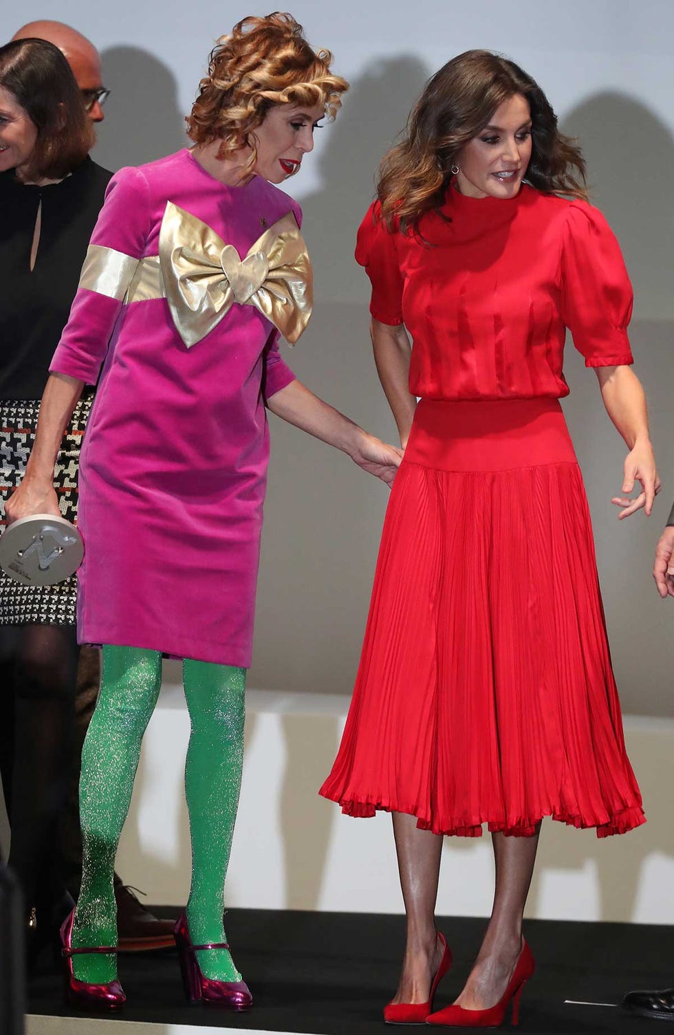 Ágatha Ruiz de la Prada y la reina Letizia en los premios Nacionales de la Industria de la Moda