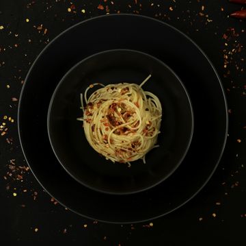 spaghetti with garlic, oil and pepper