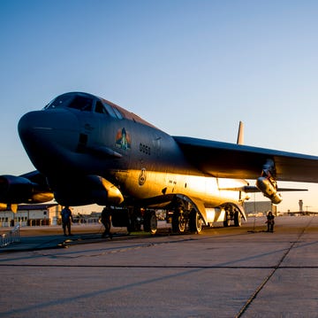 a b 52h stratofortress assigned to the 419th flight test squadron is undergoes pre flight procedures at edwards air force base, california, aug 8 the aircraft conducted a captive carry flight test of the agm 183a air launched rapid response weapon instrumented measurement vehicle 2 at the point mugu sea range off the southern california coast air force photo by giancarlo casem