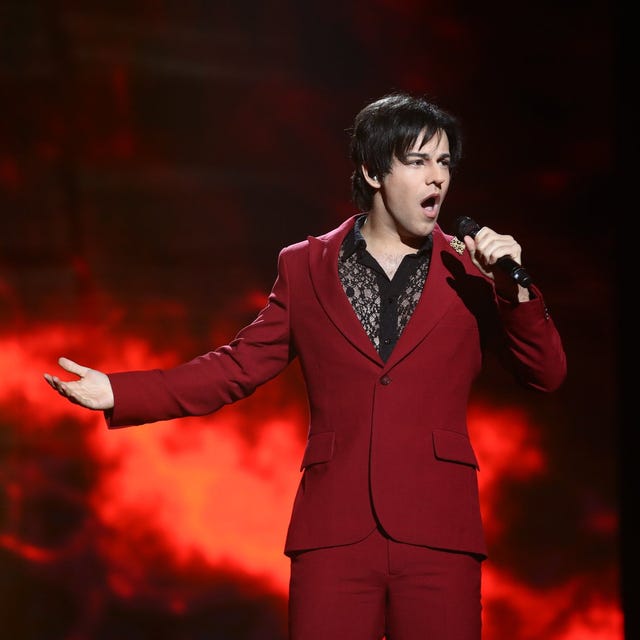 agoney como dimash