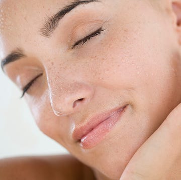 Para qué sirve y cómo se utiliza el agua de belleza