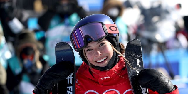 https://hips.hearstapps.com/hmg-prod/images/ailing-eileen-gu-of-team-china-reacts-after-winning-the-news-photo-1736794531.pjpeg?crop=0.878xw:0.646xh;0.0897xw,0.0401xh&resize=640:*