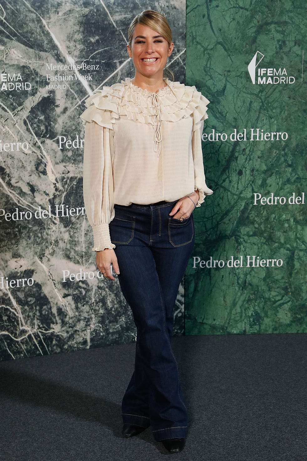famosos en el desfile de pedro del hierro en la mbfwm