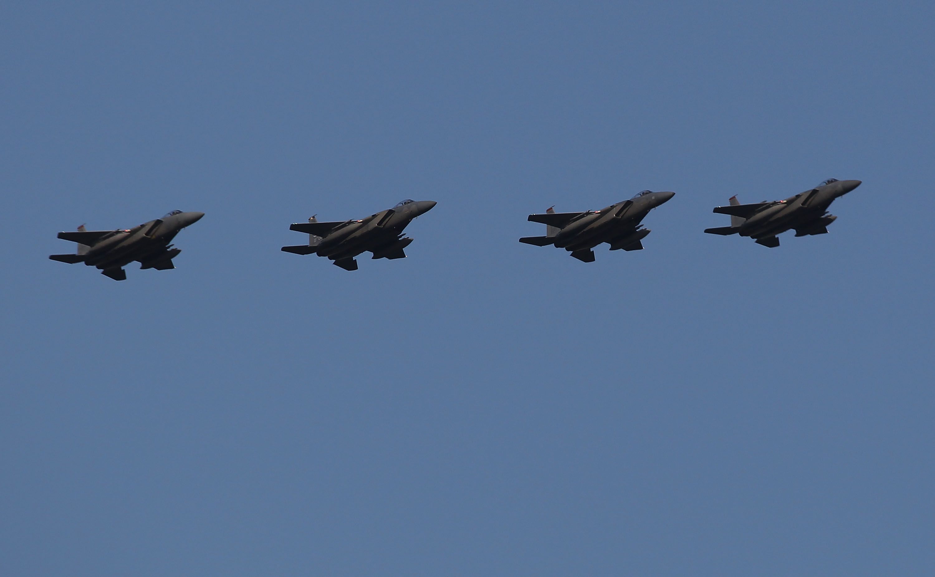 U.S. F-22 Raptors Stationed at Kadena Amid Rising Tensions U.S. F-22 Raptors Stationed at Kadena Amid Rising Tensions