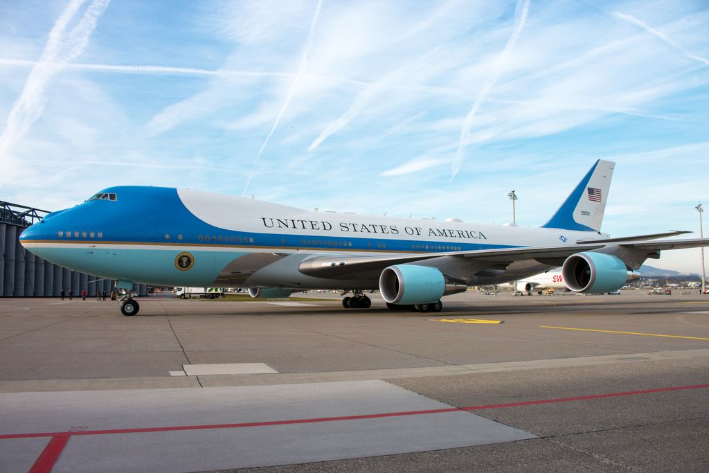 [Image: air-force-one-royalty-free-image-1743544...ize=1024:*]