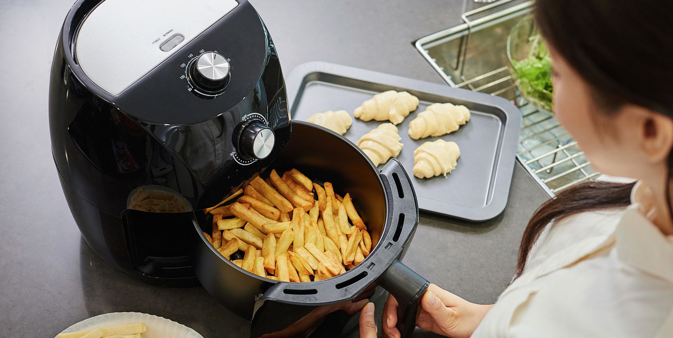 How to clean an air fryer in 6 easy steps