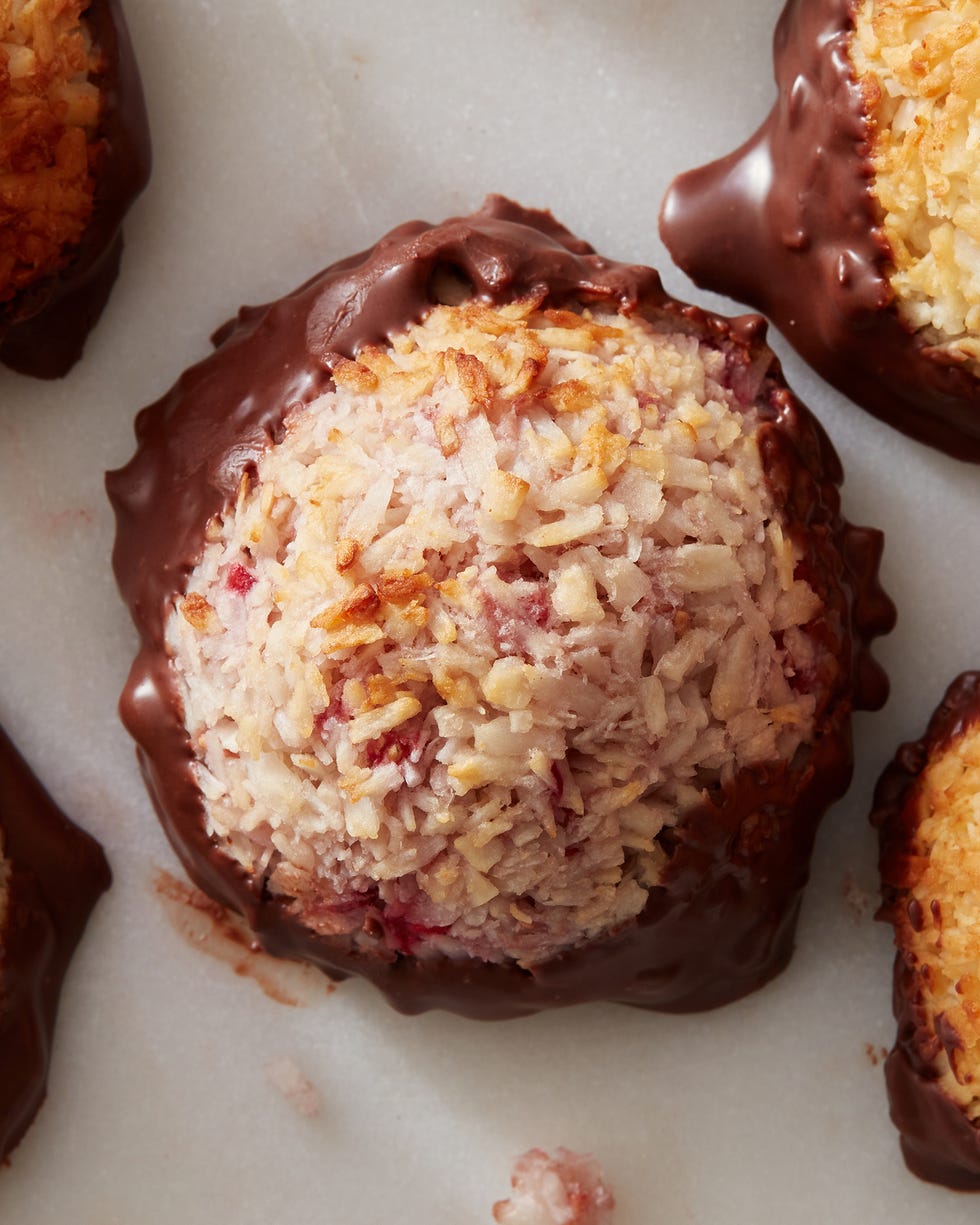 air fryer coconut macaroons