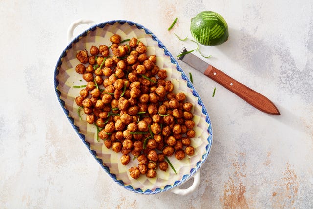 air fryer crunchy chili spiced chickpeas