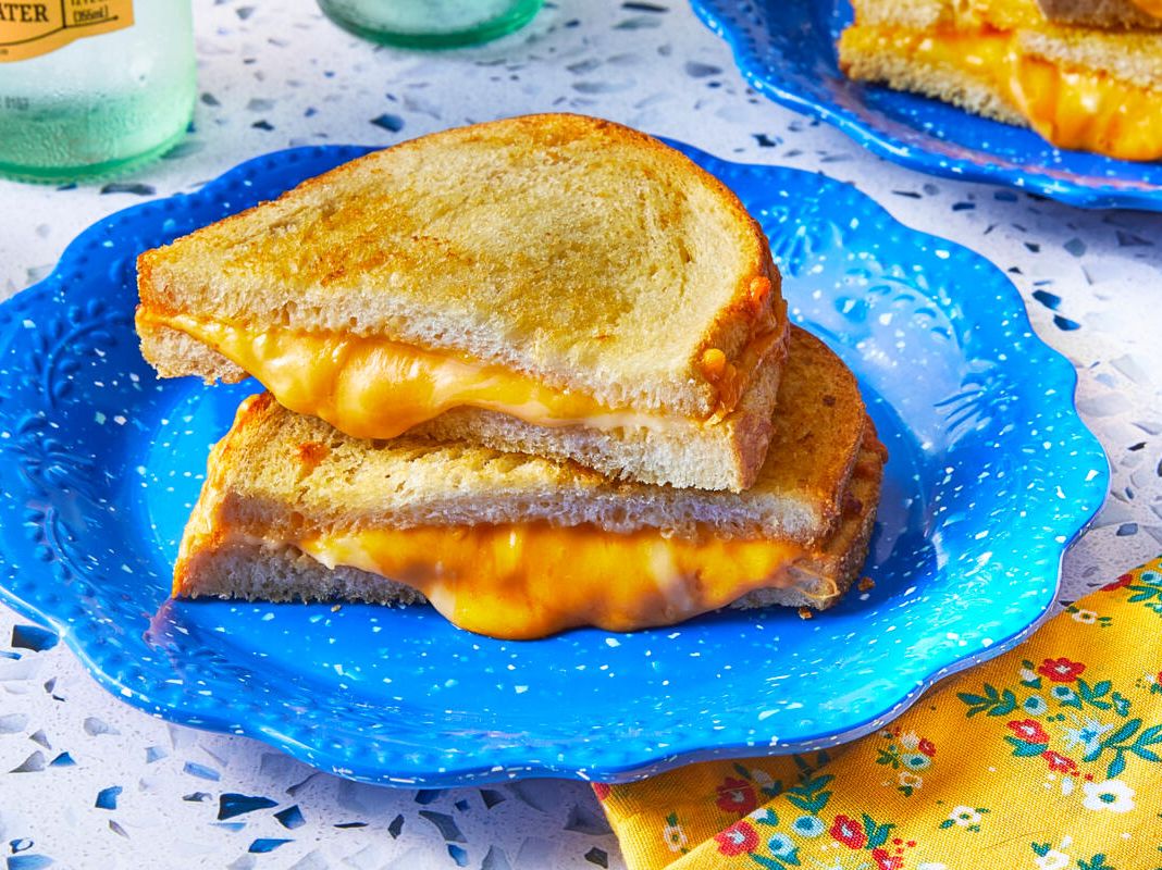 How to Make the Perfect Air Fryer Grilled Cheese - Grilled Cheese Social
