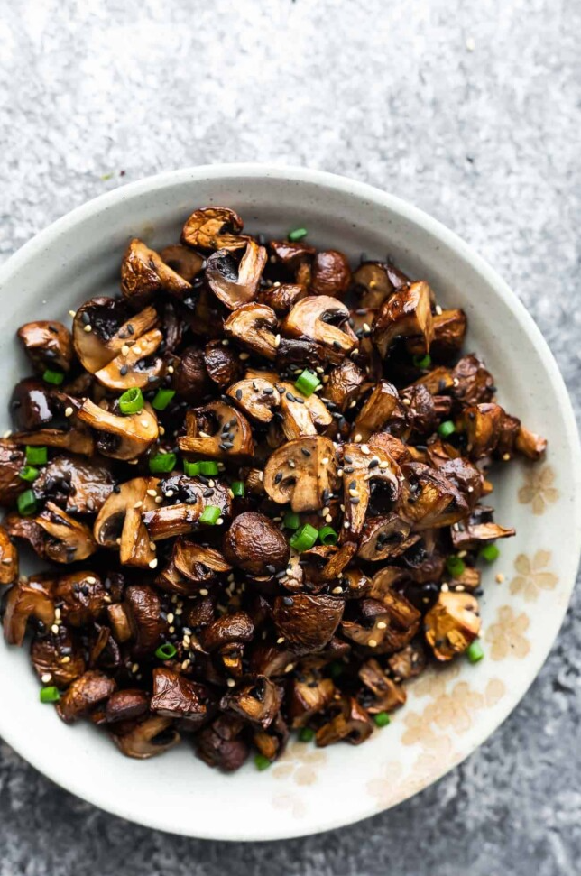 https://hips.hearstapps.com/hmg-prod/images/air-fryer-mushrooms-1635365687.png?crop=1.00xw:0.665xh;0,0.223xh&resize=980:*