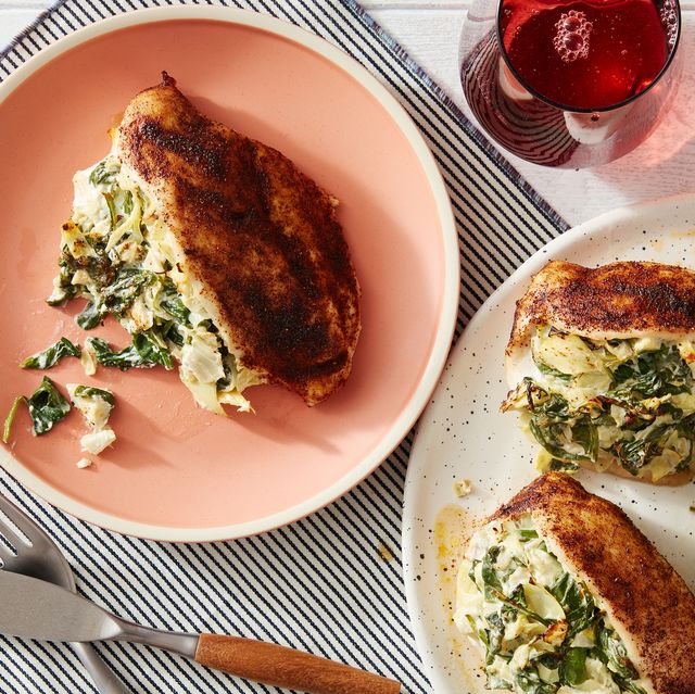https://hips.hearstapps.com/hmg-prod/images/air-fryer-spinach-and-artichoke-stuffed-chicken-breast1-1653419222.jpg?crop=0.716xw:1.00xh;0.143xw,0&resize=640:*