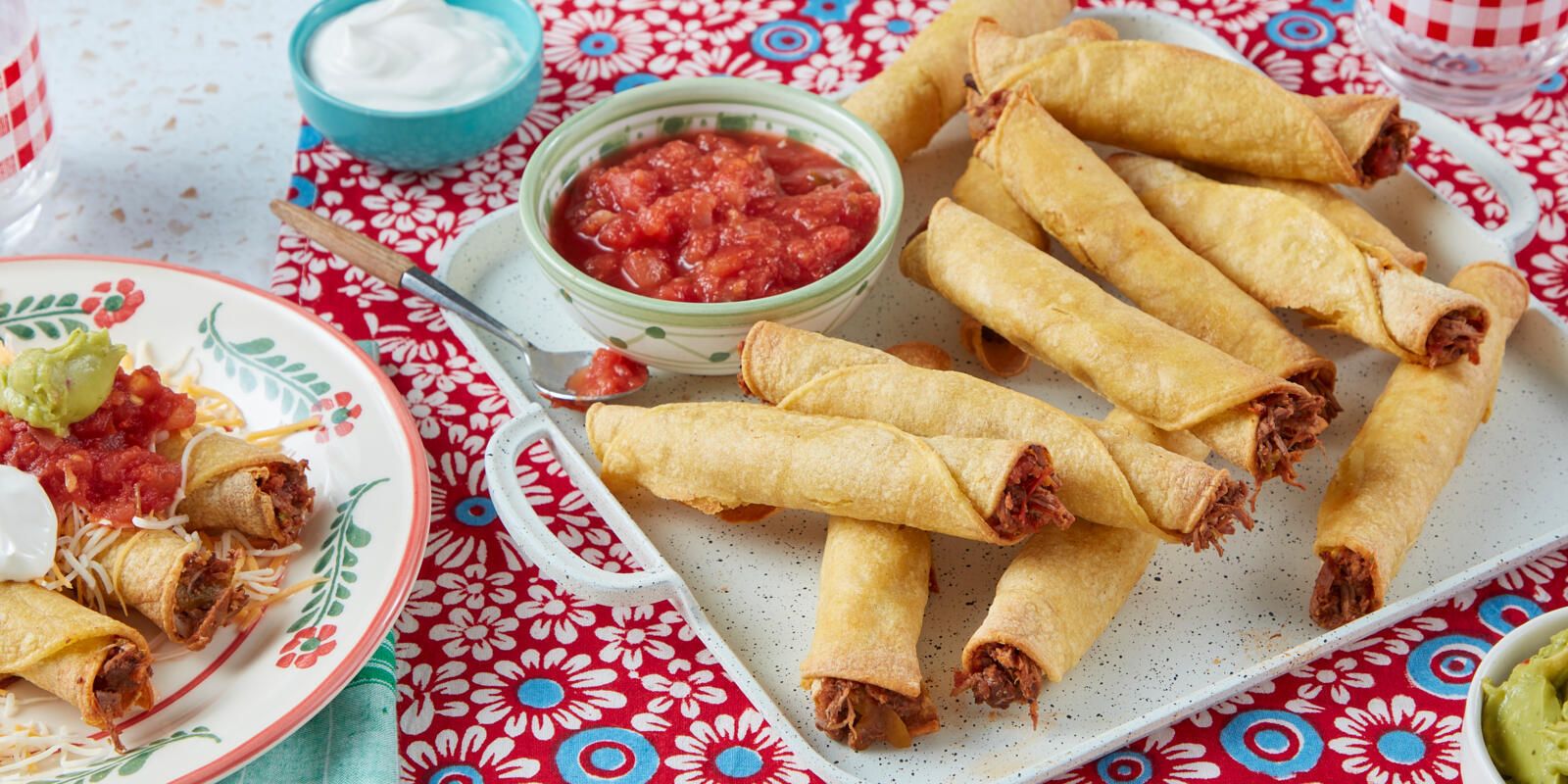 https://hips.hearstapps.com/hmg-prod/images/air-fryer-taquitos-wd-6950-preview-65847075a54c6.jpg