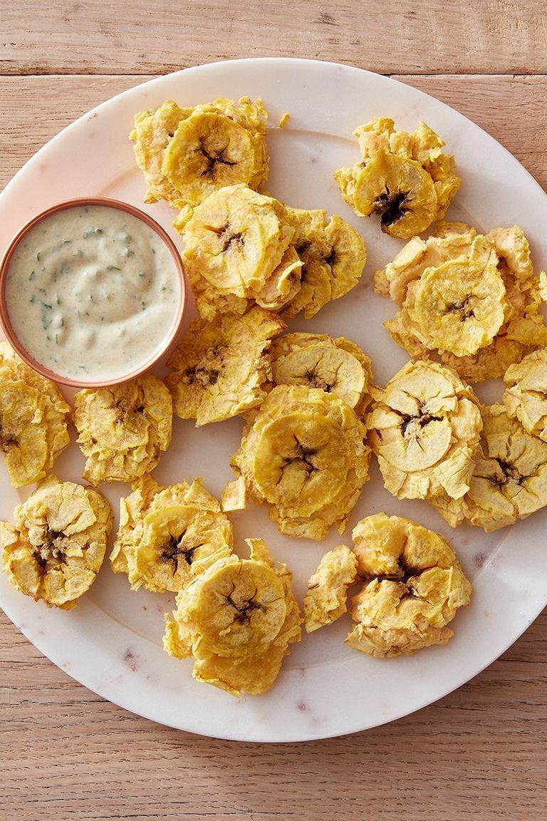 air fryer tostones with creamy mojo dipping sauce