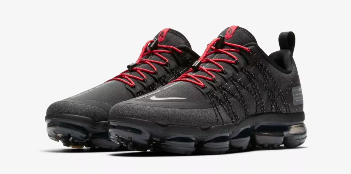 Shoe, Footwear, Outdoor shoe, White, Black, Sportswear, Running shoe, Walking shoe, Hiking shoe, Sneakers, 