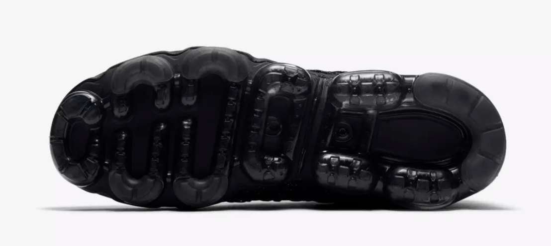 Black, Footwear, Shoe, Personal protective equipment, Athletic shoe, Sports gear, Outdoor shoe, Sneakers, Hiking boot, 