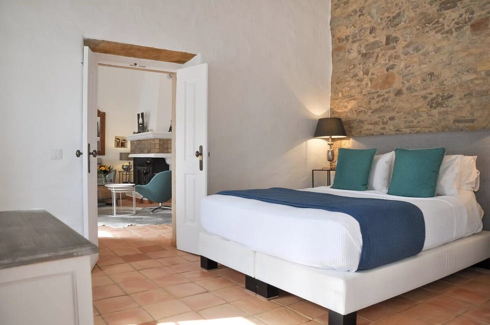 a bed in a room